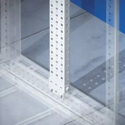 DKC - Рейки вертикальные, широкая, для шкафов CQE В=1400мм, 1 упаковка - 2шт.