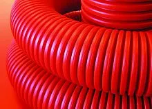 Двустенная труба ПНД гибкая для кабельной канализации д.50мм с протяжкой, SN13, в бухте 100м, цвет красный