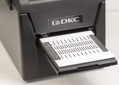 DKC - Адаптер. Жесткие маркировочные теги для трубчатых держателей. Длинна 23 мм