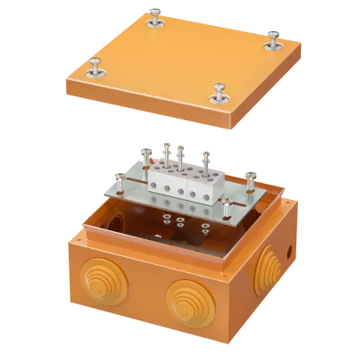 DKC - Коробка стальная FS с кабельными вводами и клеммниками,IP55,150х150х80мм,5р, 450V,20A,10мм.кв